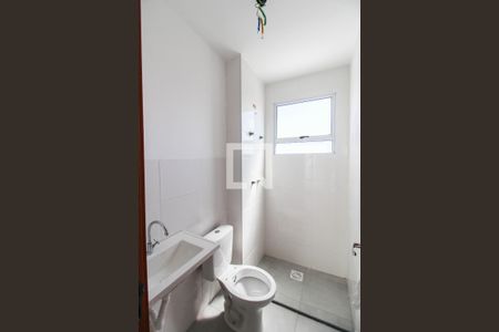 Apartamento para alugar com 50m², 2 quartos e sem vaga Apartamento para alugar com 50m², 2 quartos e sem vagaBanheiro