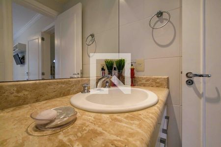 Casa de condomínio à venda com 280m², 5 quartos e 3 vagasBanheiro Suíte 2