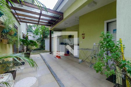 Casa de condomínio à venda com 280m², 5 quartos e 3 vagasÁrea de Serviço