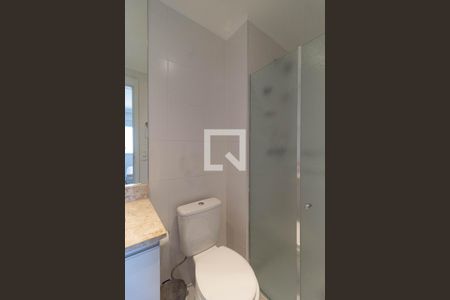 Banheiro de apartamento para alugar com 2 quartos, 70m² em Pinheiros, São Paulo