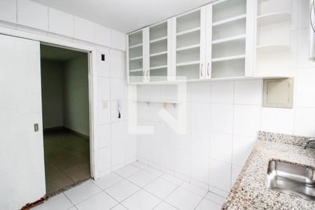 Apartamento à venda com 98m², 3 quartos e 2 vagasCozinha