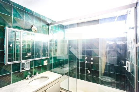 Apartamento para alugar com 180m², 3 quartos e 3 vagasSuíte - Banheiro