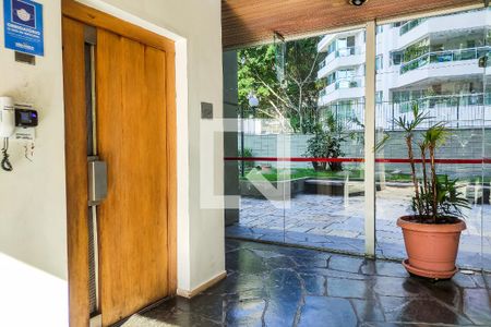 Apartamento para alugar com 180m², 3 quartos e 3 vagasÁrea Comum - Hall Social