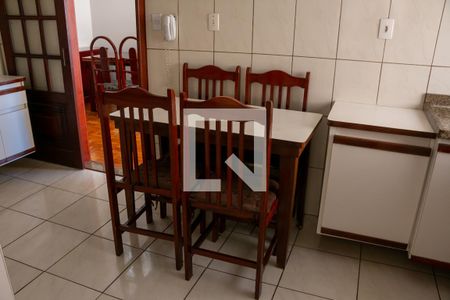 Apartamento à venda com 71m², 2 quartos e 2 vagas Apartamento à venda com 71m², 2 quartos e 2 vagasCozinha
