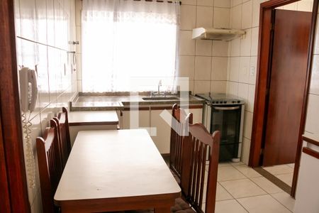 Apartamento à venda com 71m², 2 quartos e 2 vagas Apartamento à venda com 71m², 2 quartos e 2 vagasCozinha