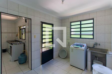 Casa à venda com 200m², 5 quartos e 2 vagas Casa à venda com 200m², 5 quartos e 2 vagasÁrea de Serviço