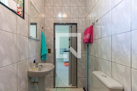 Casa à venda com 200m², 5 quartos e 2 vagas Casa à venda com 200m², 5 quartos e 2 vagasBanheiro - Edícula