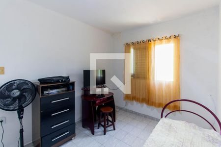 Casa à venda com 200m², 5 quartos e 2 vagas Casa à venda com 200m², 5 quartos e 2 vagasQuarto - Edícula