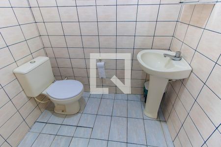 Casa à venda com 200m², 5 quartos e 2 vagas Casa à venda com 200m², 5 quartos e 2 vagasBanheiro 2 - Externo