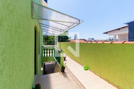 Quintal de casa à venda com 5 quartos, 200m² em Jardim Mimar, São Paulo