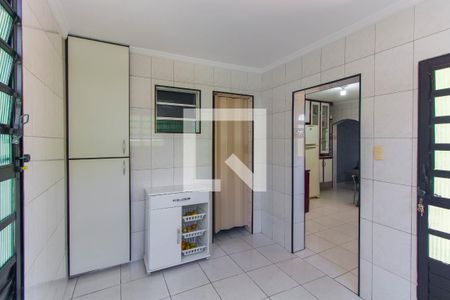 Casa à venda com 200m², 5 quartos e 2 vagas Casa à venda com 200m², 5 quartos e 2 vagasÁrea de Serviço