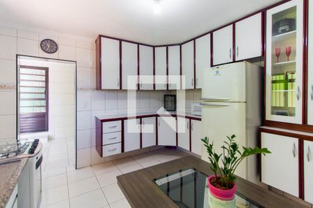 Casa à venda com 200m², 5 quartos e 2 vagas Casa à venda com 200m², 5 quartos e 2 vagasCozinha