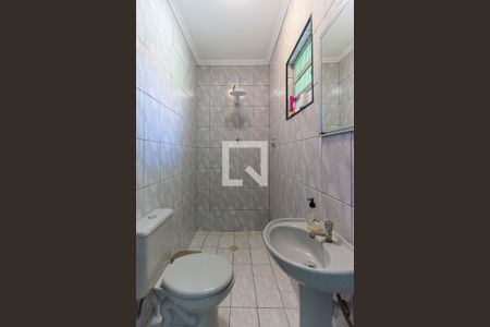 Casa à venda com 200m², 5 quartos e 2 vagas Casa à venda com 200m², 5 quartos e 2 vagasBanheiro - Edícula