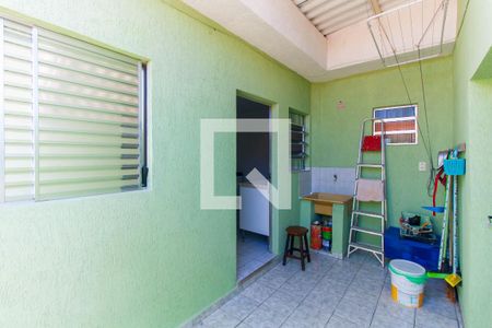 Casa à venda com 200m², 5 quartos e 2 vagas Casa à venda com 200m², 5 quartos e 2 vagasLavanderia 2