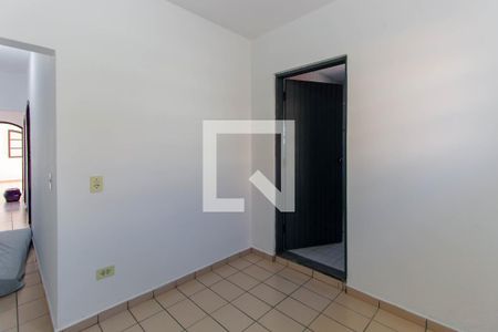 Casa à venda com 200m², 5 quartos e 2 vagas Casa à venda com 200m², 5 quartos e 2 vagasQuarto 5