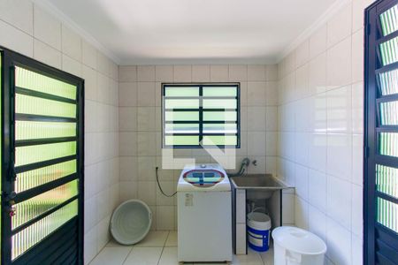 Área de Serviço de casa à venda com 5 quartos, 200m² em Jardim Mimar, São Paulo
