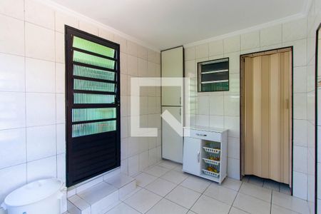 Casa à venda com 200m², 5 quartos e 2 vagas Casa à venda com 200m², 5 quartos e 2 vagasÁrea de Serviço