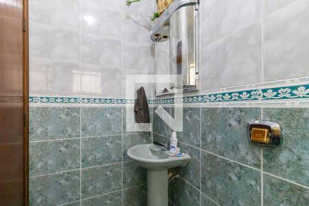 Casa para alugar com 260m², 5 quartos e 3 vagas Casa para alugar com 260m², 5 quartos e 3 vagasBanheiro da suíte 2