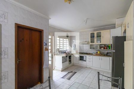 Casa para alugar com 260m², 5 quartos e 3 vagas Casa para alugar com 260m², 5 quartos e 3 vagasCozinha