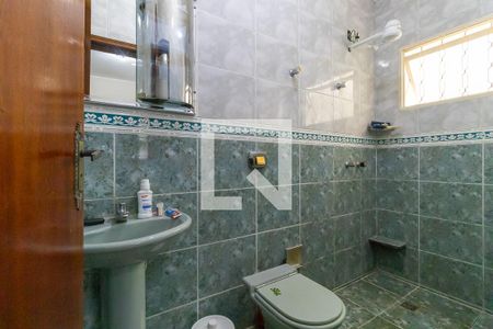 Casa para alugar com 260m², 5 quartos e 3 vagas Casa para alugar com 260m², 5 quartos e 3 vagasBanheiro da suíte 2