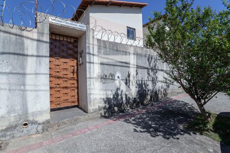 Apartamento para alugar com 48m², 2 quartos e 1 vaga Apartamento para alugar com 48m², 2 quartos e 1 vagaFachada do Condomínio