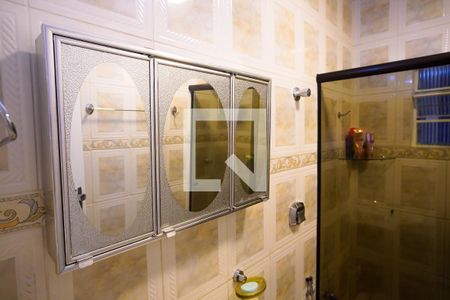 Casa para alugar com 250m², 4 quartos e 3 vagas Casa para alugar com 250m², 4 quartos e 3 vagasBanheiro Social