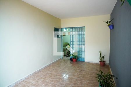 Casa para alugar com 250m², 4 quartos e 3 vagas Casa para alugar com 250m², 4 quartos e 3 vagasGaragem
