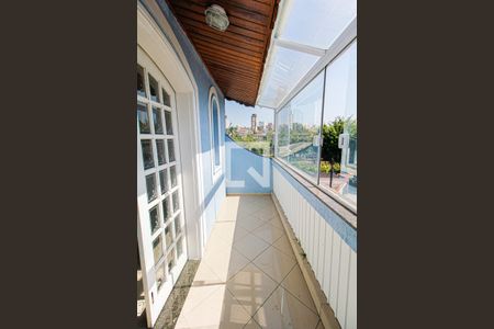 Casa à venda com 282m², 3 quartos e 2 vagasVaranda