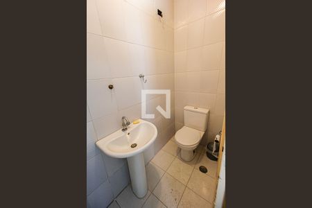 Casa à venda com 282m², 3 quartos e 2 vagasBanheiro externo