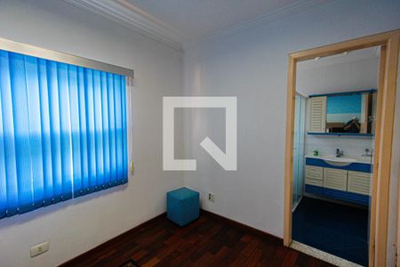 Casa à venda com 282m², 3 quartos e 2 vagasQuarto Suíte 2