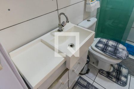 Casa à venda com 103m², 2 quartos e sem vaga Casa à venda com 103m², 2 quartos e sem vagaBanheiro