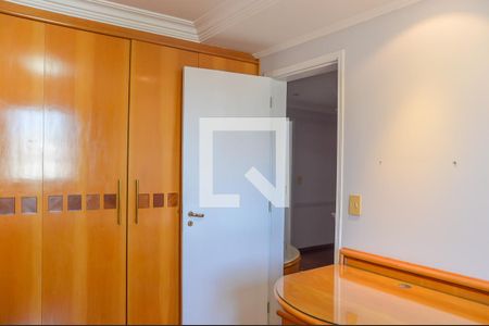 Apartamento à venda com 326m², 3 quartos e 3 vagasQuarto 2