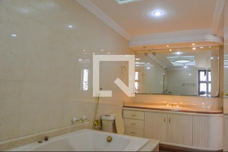 Apartamento à venda com 326m², 3 quartos e 3 vagasBanheiro da Suíte