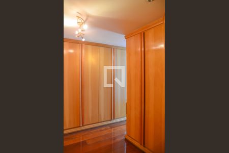Apartamento à venda com 326m², 3 quartos e 3 vagasCloset da suíte