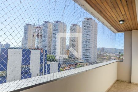Apartamento à venda com 326m², 3 quartos e 3 vagasSacada