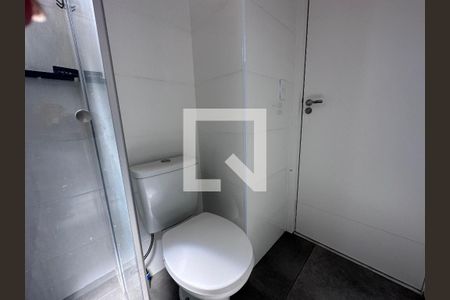 Apartamento para alugar com 72m², 2 quartos e 2 vagas Apartamento para alugar com 72m², 2 quartos e 2 vagasBanheiro