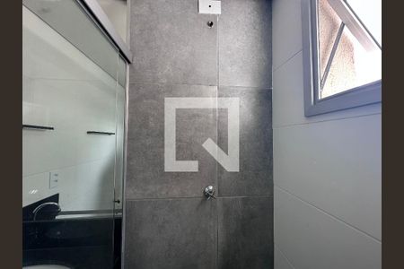 Apartamento para alugar com 72m², 2 quartos e 2 vagas Apartamento para alugar com 72m², 2 quartos e 2 vagasBanheiro