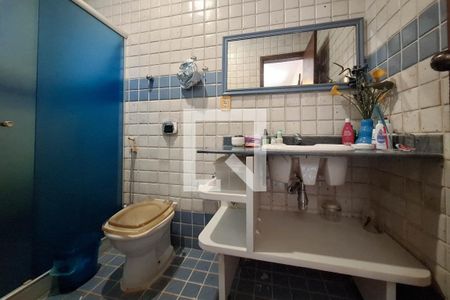 Casa para alugar com 556m², 3 quartos e 2 vagasBanheiro da Suíte 2