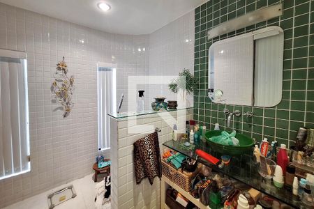 Casa para alugar com 556m², 3 quartos e 2 vagasBanheiro da Suíte 3