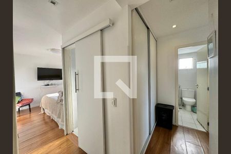 Apartamento à venda com 318m², 5 quartos e 4 vagasCorredor
