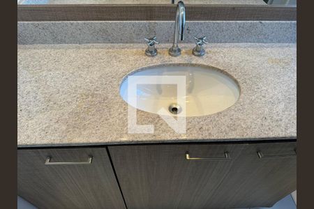 Apartamento à venda com 318m², 5 quartos e 4 vagasBanheiro Segundo Andar