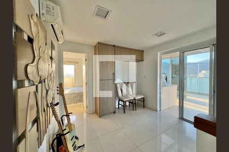 Apartamento à venda com 318m², 5 quartos e 4 vagasSala (Cobertura)