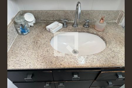 Apartamento à venda com 318m², 5 quartos e 4 vagasBanheiro