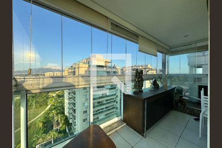 Varanda de apartamento à venda com 5 quartos, 318m² em Barra da Tijuca, Rio de Janeiro