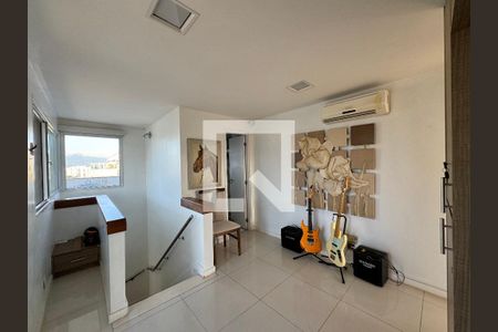 Apartamento à venda com 318m², 5 quartos e 4 vagasSala (Cobertura)