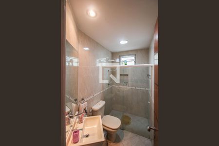 Casa de condomínio para alugar com 171m², 4 quartos e 2 vagasBanheiro 2