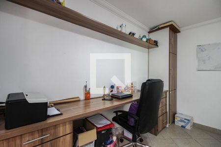 Casa de condomínio para alugar com 171m², 4 quartos e 2 vagasEscritório