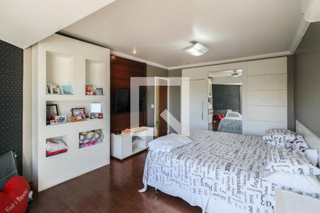 Casa de condomínio para alugar com 171m², 4 quartos e 2 vagasSuíte