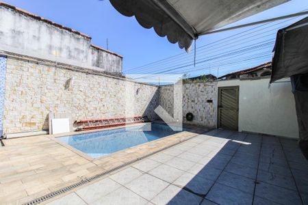 Casa de condomínio para alugar com 171m², 4 quartos e 2 vagasPiscina