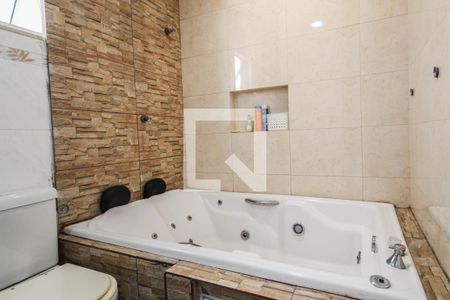 Casa de condomínio para alugar com 171m², 4 quartos e 2 vagasBanheiro da Suíte